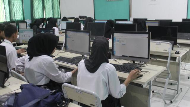 SMK dan Perjalanan Selangkah Lagi Menuju Dunia Nyata